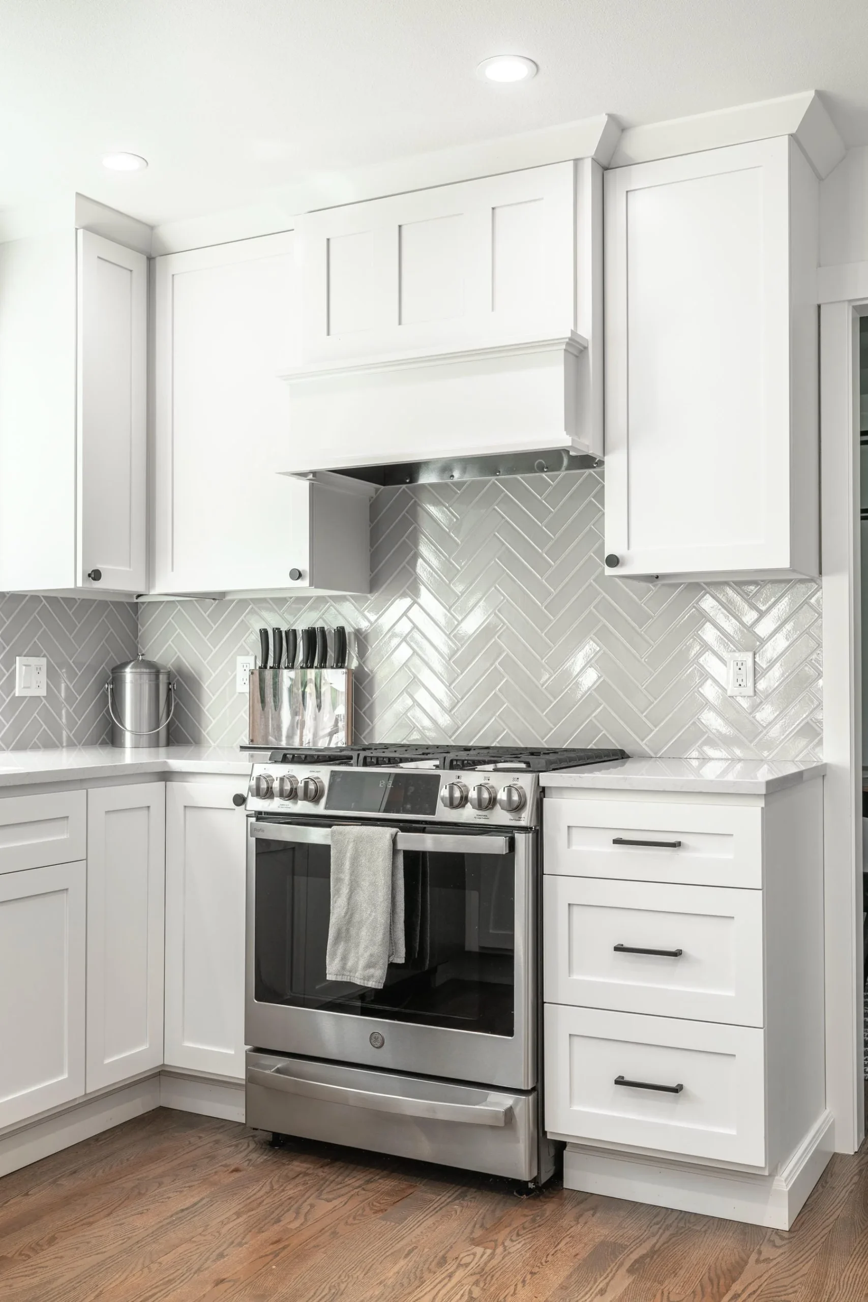 Modern Kitchen Remodel by Eastside Kitchen & Bath — Project 6 project photo
